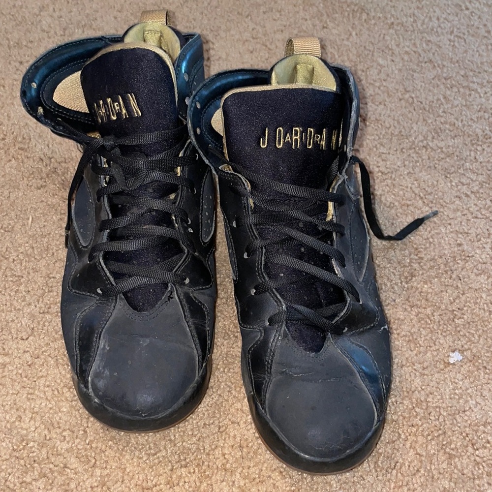 Nike Air Jordan Retro Golden Moments 7